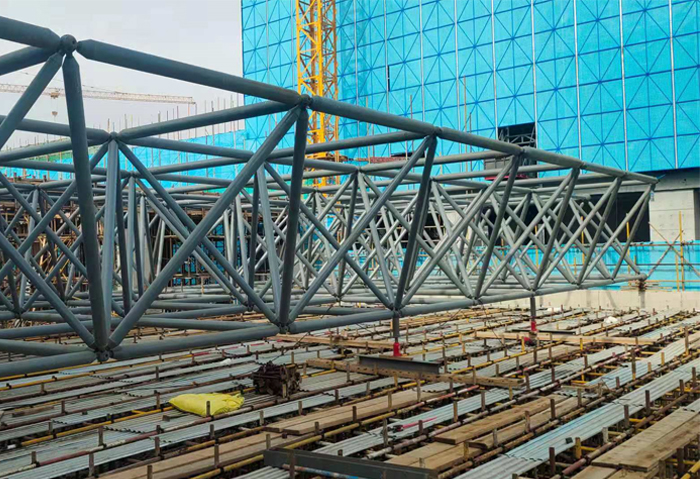 湖州高铁东总部基地2号楼网架